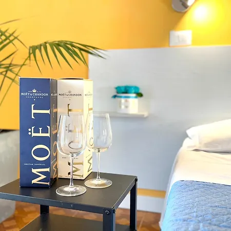 The Sea - 3 Minuti Dalla Hotel 2*