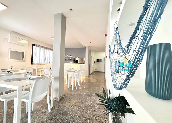 The Sea - 3 Minuti Dalla Hotel 2*