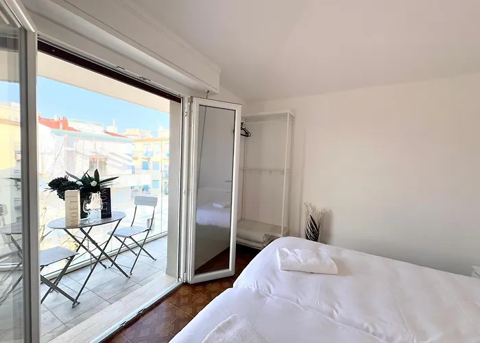 The Sea - 3 Minuti Dalla