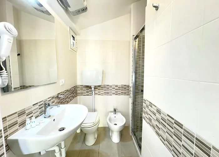 The Sea - 3 Minuti Dalla 2*