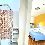 Hotel The Sea - 3 Minuti Dalla 2*