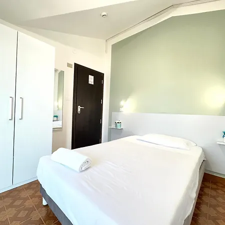 Hotel The Sea - 3 Minuti Dalla