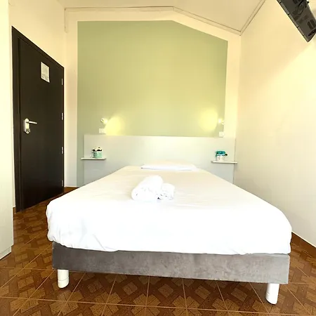 Ξενοδοχείο The Sea - 3 Minuti Dalla Ρίμινι