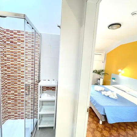 Hotel The Sea - 3 Minuti Dalla 2*