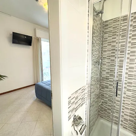 The Sea - 3 Minuti Dalla Otel 2*