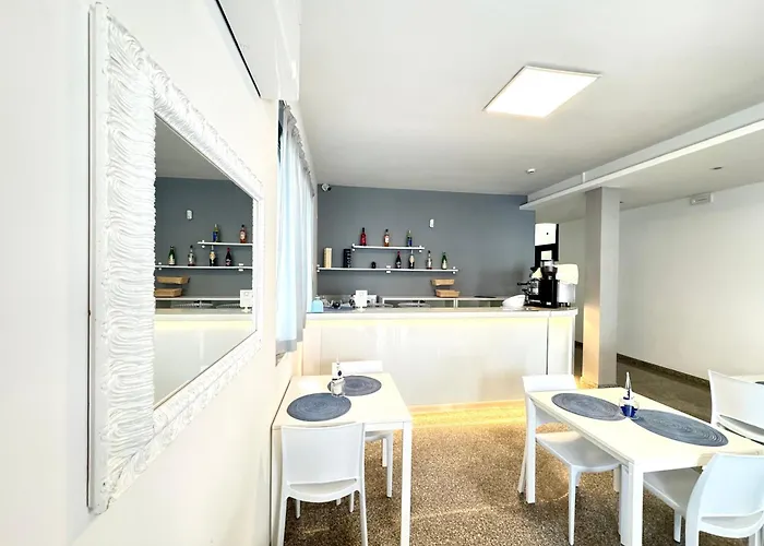 The Sea - 3 Minuti Dalla Hotel 2*