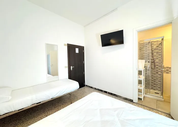 The Sea - 3 Minuti Dalla 2*