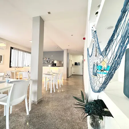 The Sea - 3 Minuti Dalla Hotel 2*