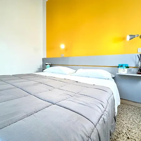 Hotel The Sea - 3 Minuti Dalla 2*