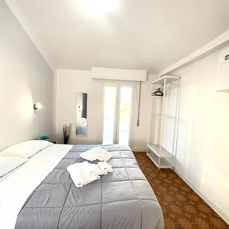 Hotel The Sea - 3 Minuti Dalla